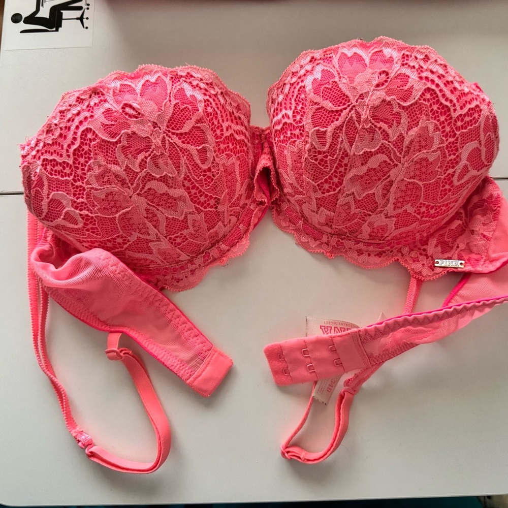 PINK Victoria's Secret Vibrant Pink Lace Bra